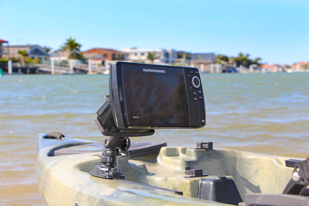 02-4141-11-Fish-Finder-Mount-R-Lock-R-Native-5103.jpg