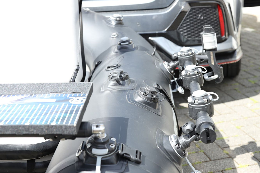 Bellyboot-Bengar-Schrauben.jpg