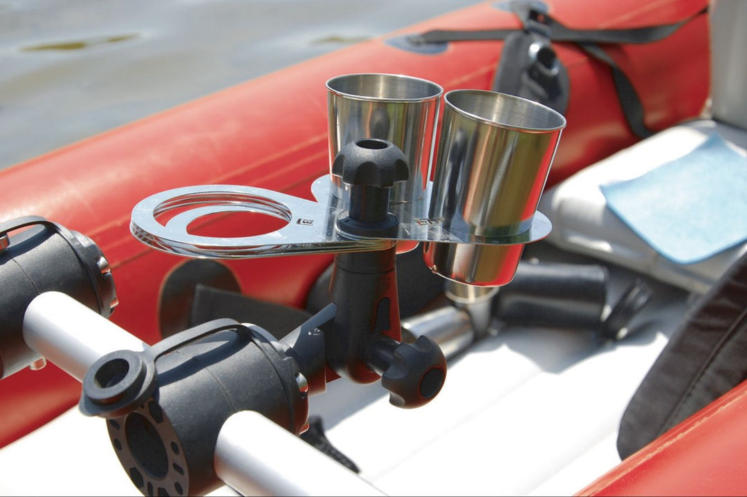 Faltbar-Getra--nkehalterung-fu--r-Schalo--uchboote-und-Yacht.jpg