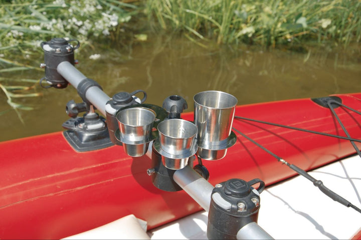 Fasten-Getra--nkehalter-mit-3-Edelstahlbecher-.jpg