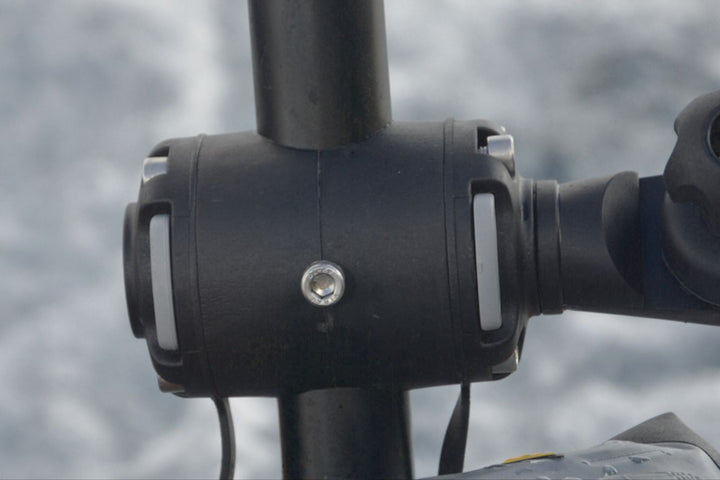 Fasten-Rohr-Adapter-fu--r-Relingsmontage-von-Bootszub.jpg