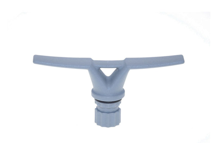 Fasten-graue-Klampe-zum-Festmachen-des-Bootes-am-Steg.jpg