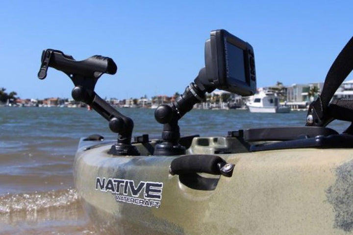 Fish-Finder-Mount-R-Lock-lowrance.jpg