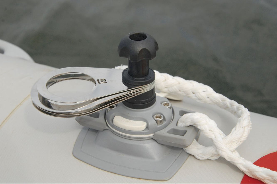 Gla--serhalter-fu--r-Schlauchboote.jpg
