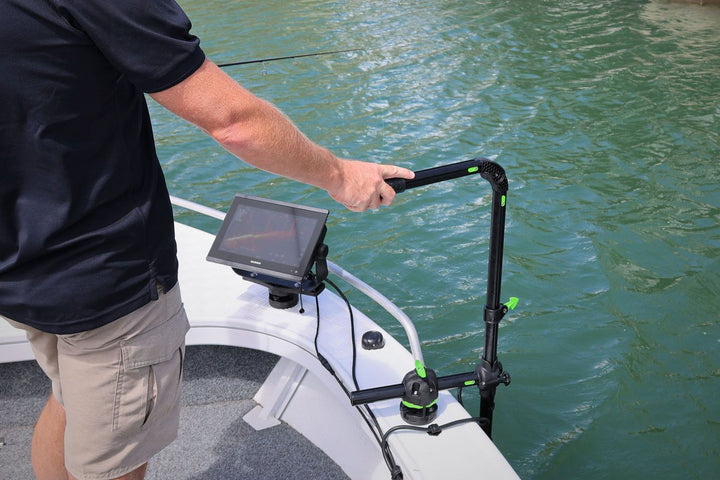 RAILBLAZA-HEXX-livescope-boot.jpg