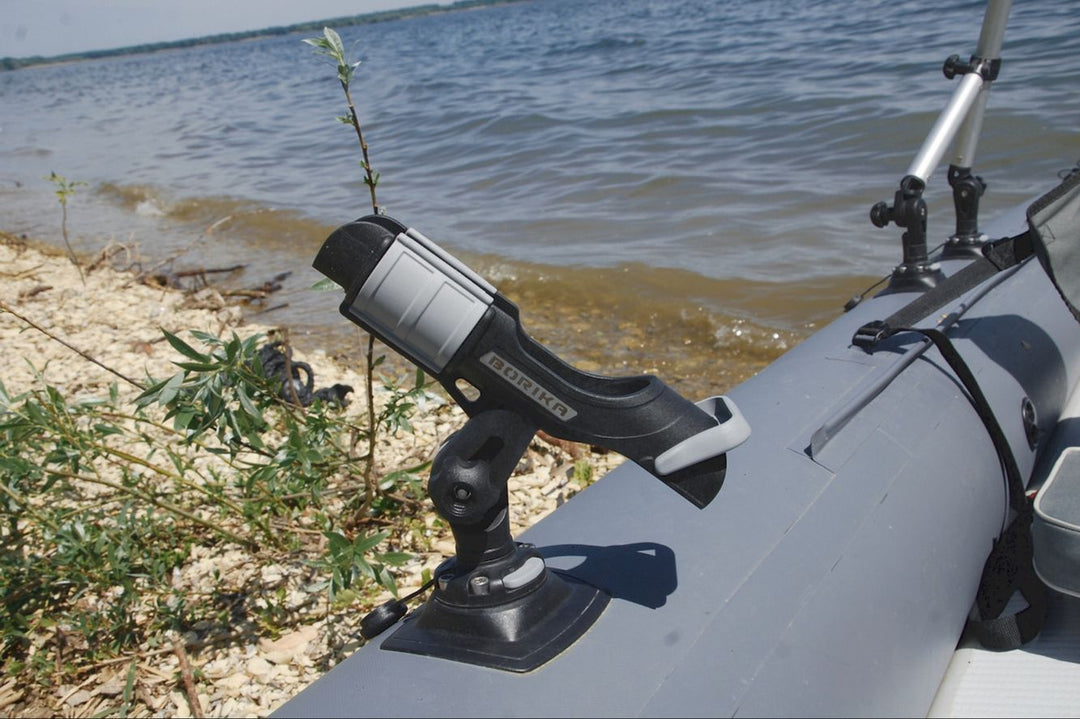 Rutenhalter-von-Fasten-fu--r-Angelschlauchboot.jpg