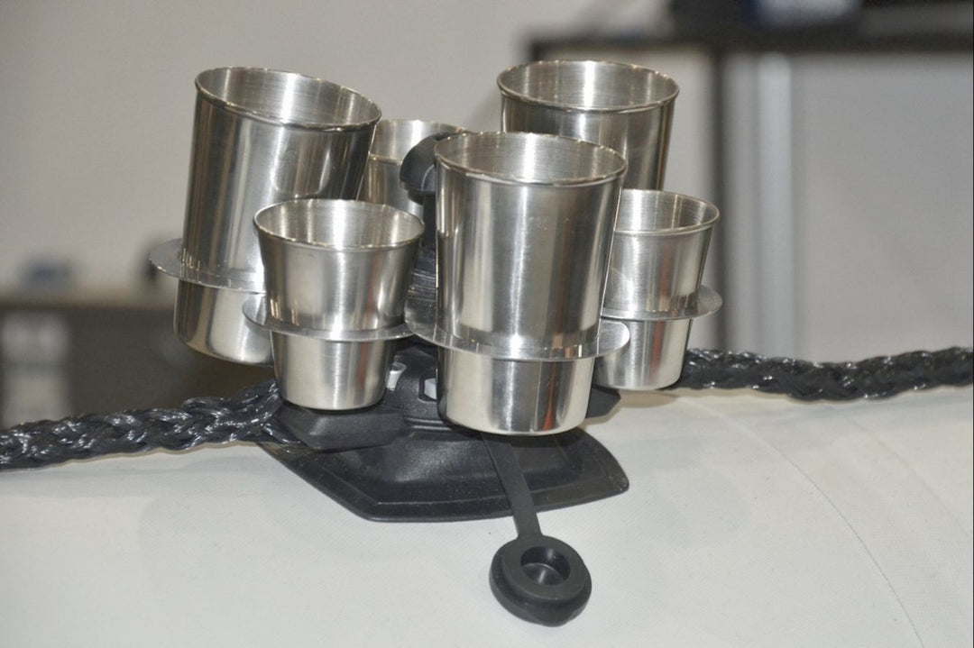Schlauchboot-Zubeho--r-Fasten-Getra--nkehalter-mit-Edelstahlbecher.jpg