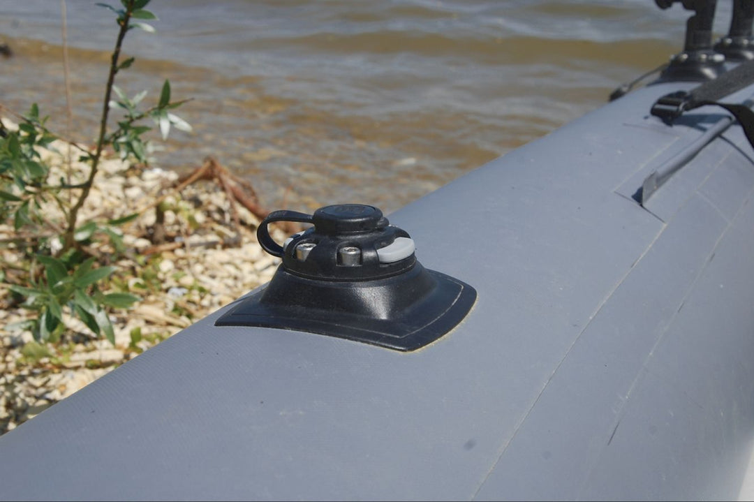 Schloss-fu--r-Schlauchbootmontage-von-Fasten.jpg