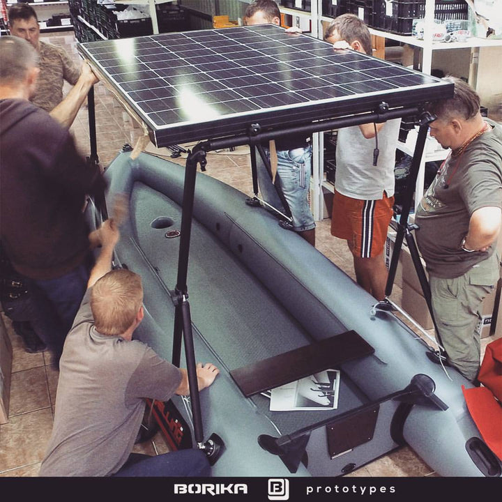 Wie-eine-Solaranlage-auf-ein-Schlauchboot-mit-Fasten-Stu--tzstand-installieren-konnen.jpg