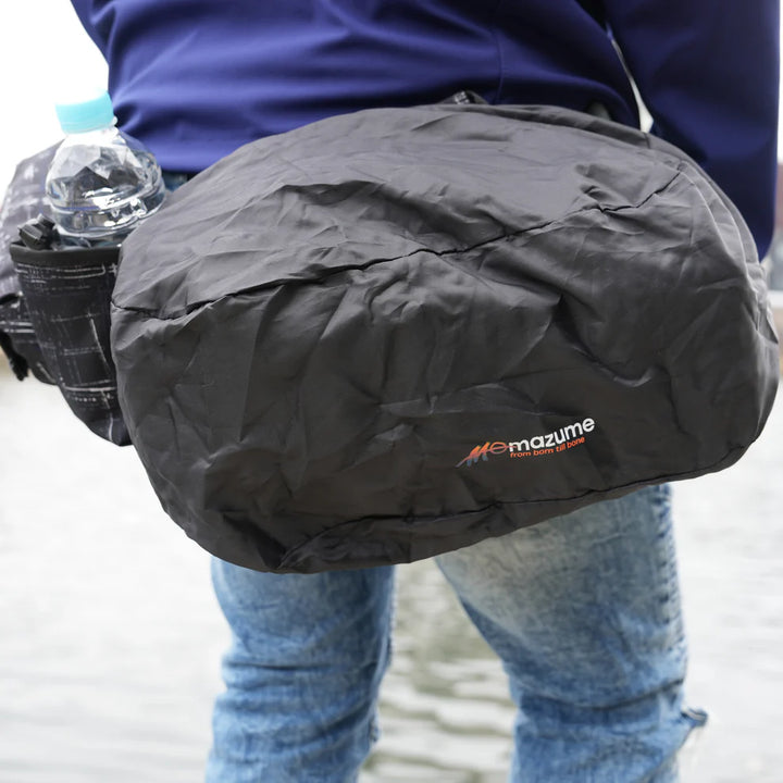 mazume REDMOON WAIST BAG V – Wasserdichte Rettungs- und Gürteltasche für Angler (Schwarz)