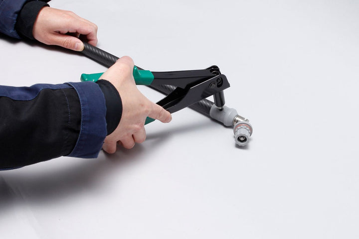 Blindnietzange  Ideal zur Montage von Carbonrohren und Fasten Gelenken