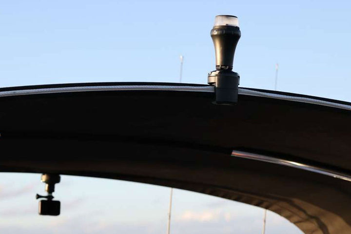 bimini-halter-licht.jpg