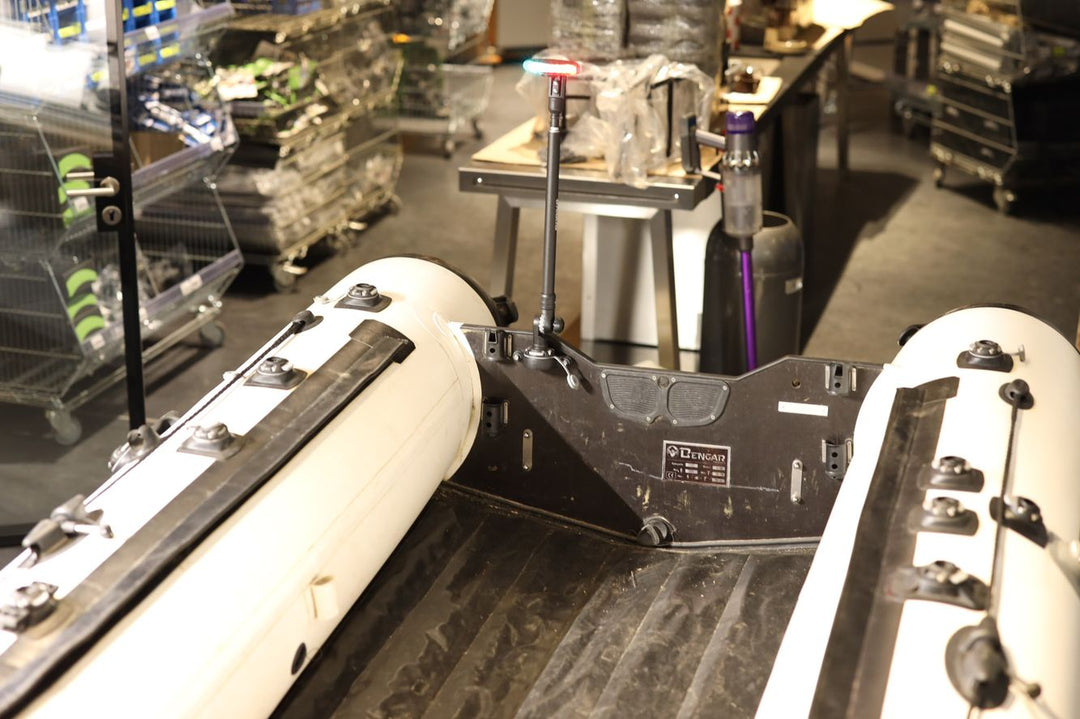 Set: Positionslicht Schlauchboot + Gelenkfuß + Teleskopverlängerung + Halterung