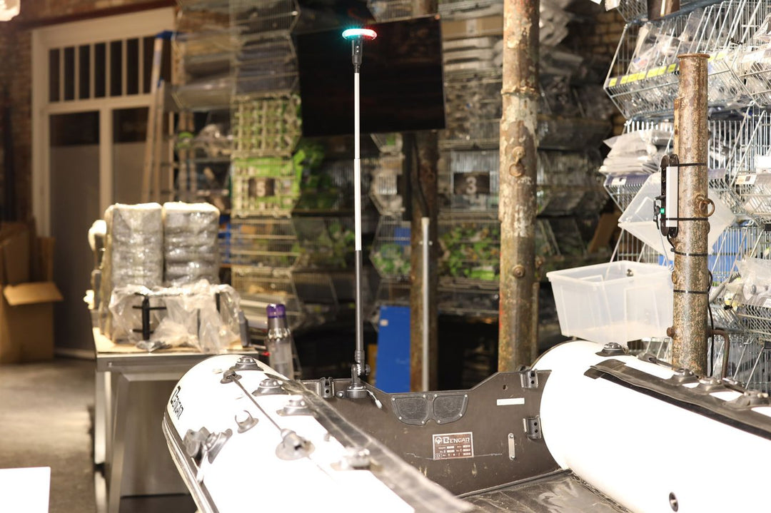 Set: Positionslicht Schlauchboot + Gelenkfuß + Teleskopverlängerung + Halterung