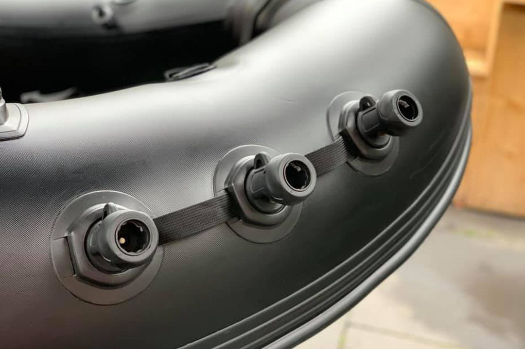 fs218-auf-bellyboot-kleben.jpg
