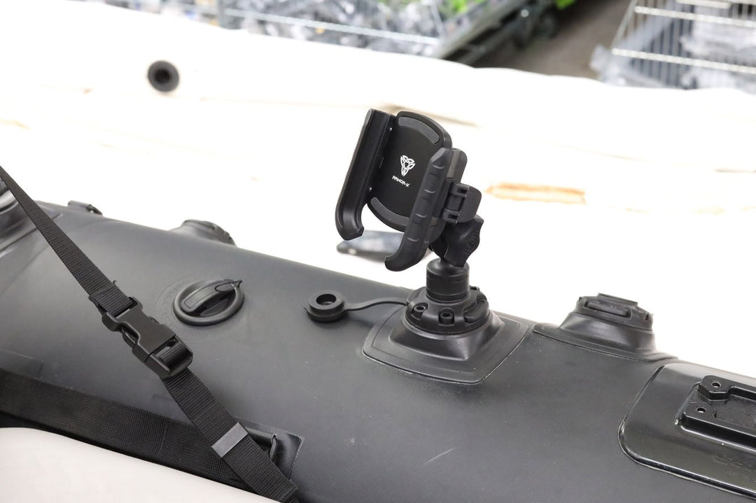 handy-halterung-boot.jpg