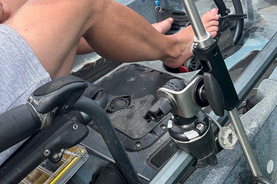 live-scope-kayak-hobie.jpg