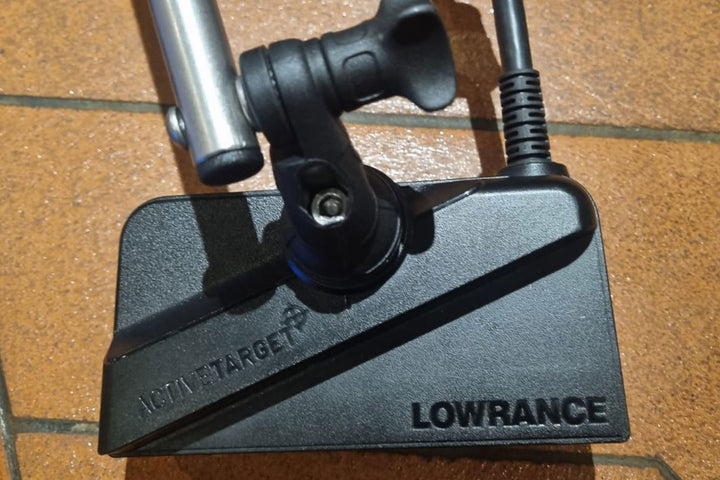 lowrance-active-target-fasten.jpg