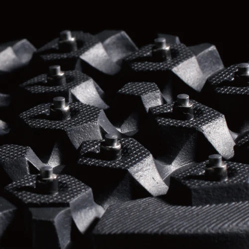 Aktuell in Vorbestellung – mazume Watschuhe mit Tungsten-Spikes MZWD-691 – Jetzt auch in Größe 4L (neue Generation)