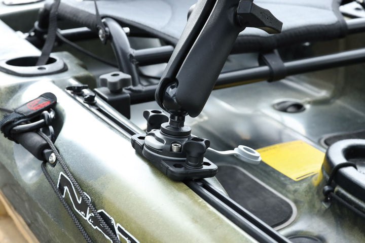 schiene-befestigen-kayak-ram-mounts.jpg
