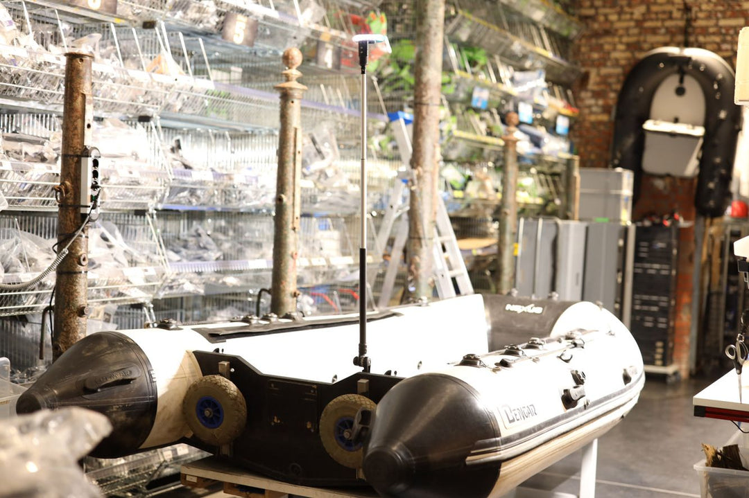 Set: Positionslicht Schlauchboot + Gelenkfuß + Teleskopverlängerung + Halterung